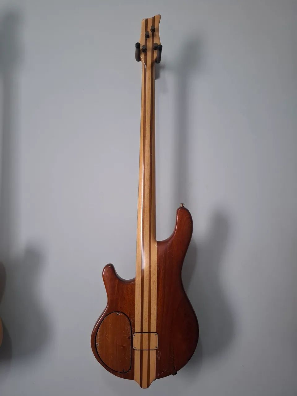 Baixo Cheruti Headless Fretless - Foto 4