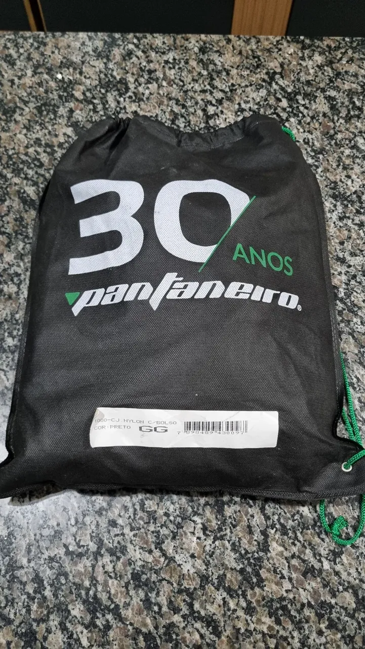 Capa de chuva Pantaneiro Nylon tamanho GG + Luva x11 blackout Tam M