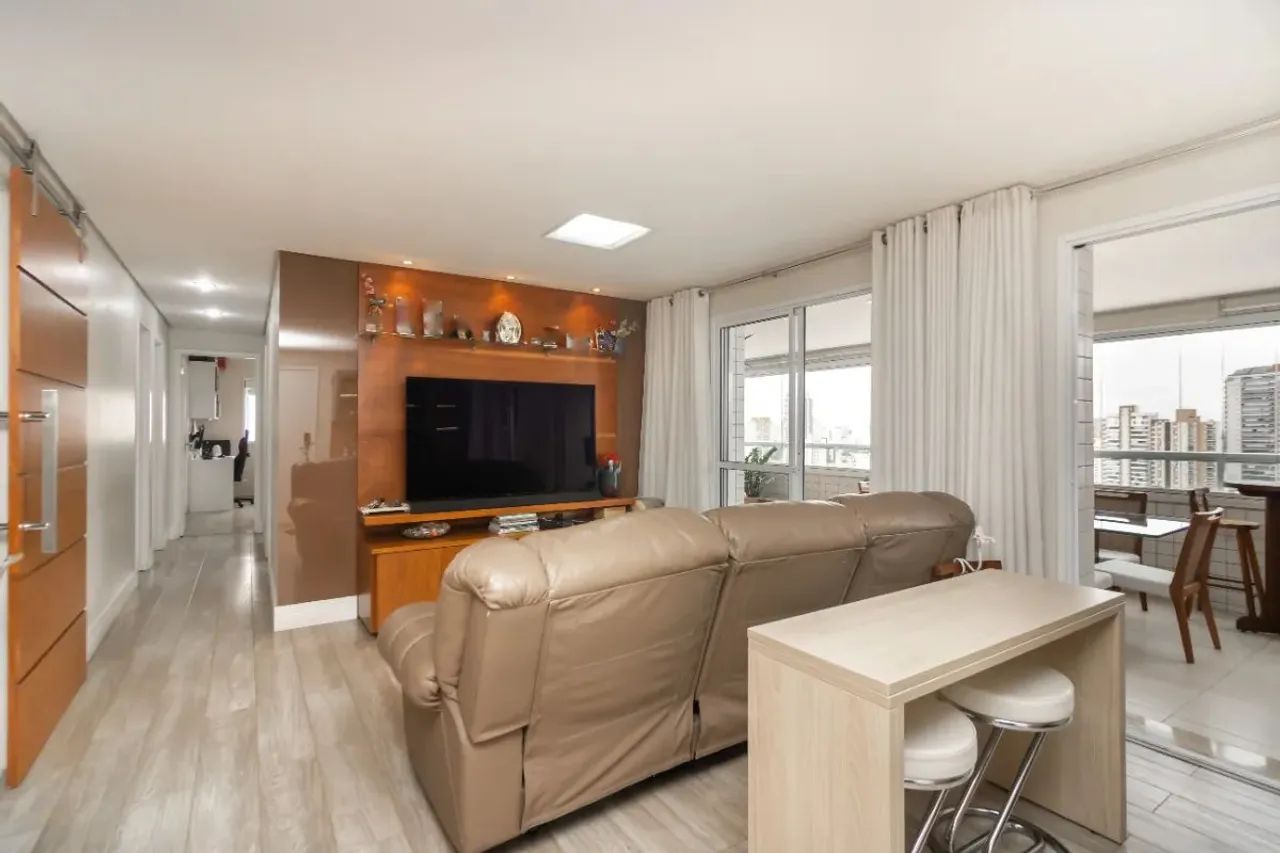 Apartamento tipo para venda com 4 quartos, sendo 2 suítes, 140m²