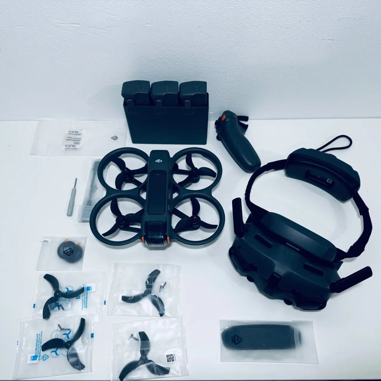 DJI VATA 2 + 4 bateria + Goggles 3 + RC Motion 3 - NOVISSIMO - Foto 2