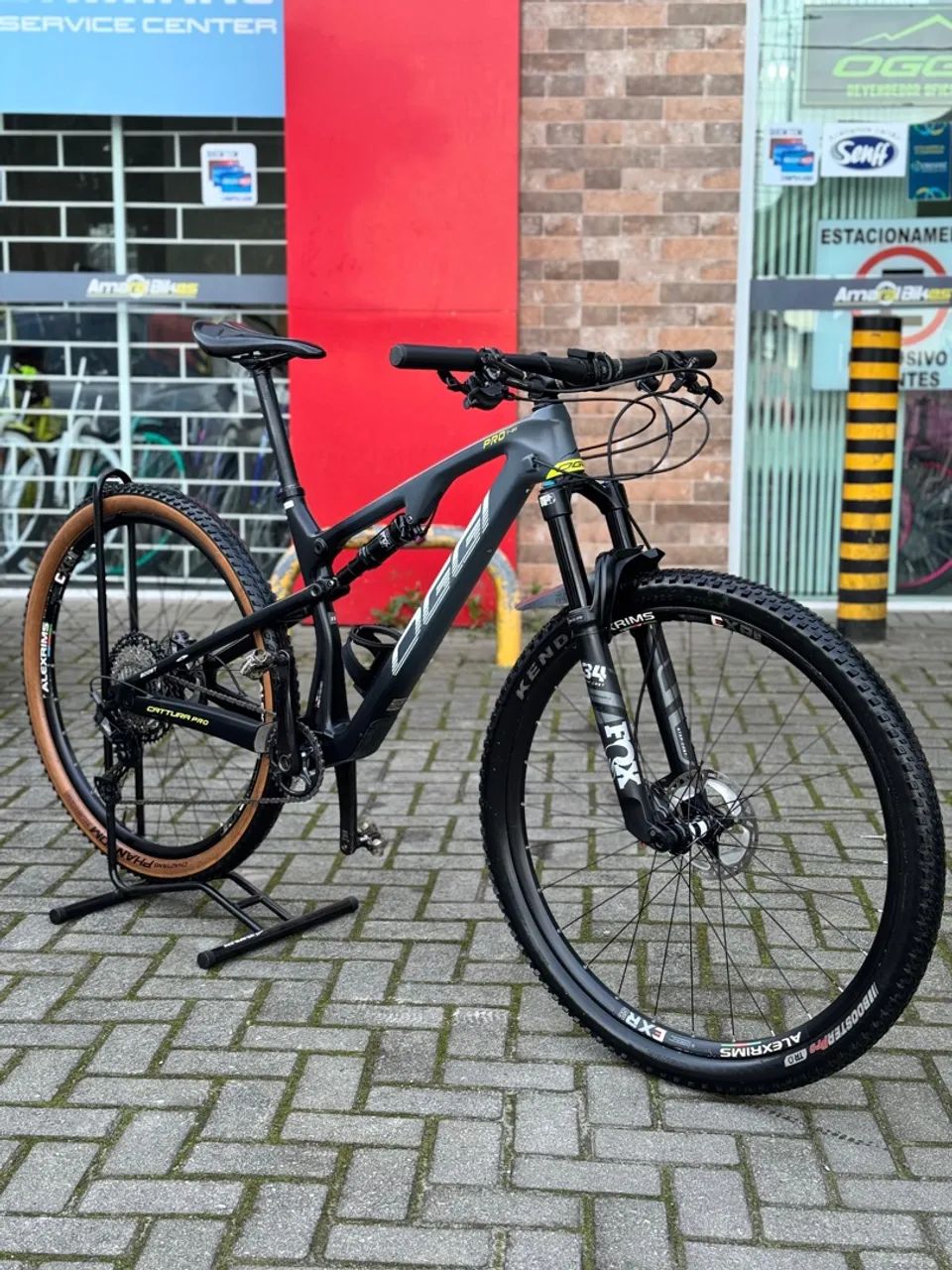Oggi Cattura Pro Xt BICICLETA ARO 29 OGGI CATTURA PRO T-20 XT AZUL