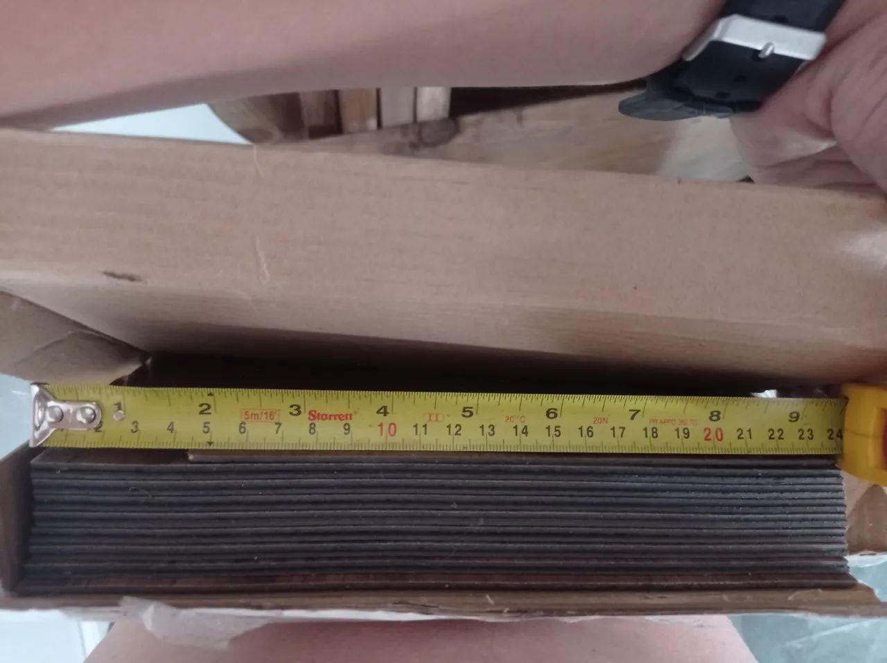 Piso Vinílico Cola Basic Santa Fé Madeira Marrom Eucafloor - Foto 4