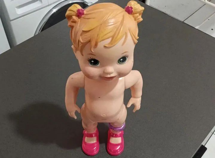 Brinquedo Boneca Baby Alice da Hasbro - Foto 4