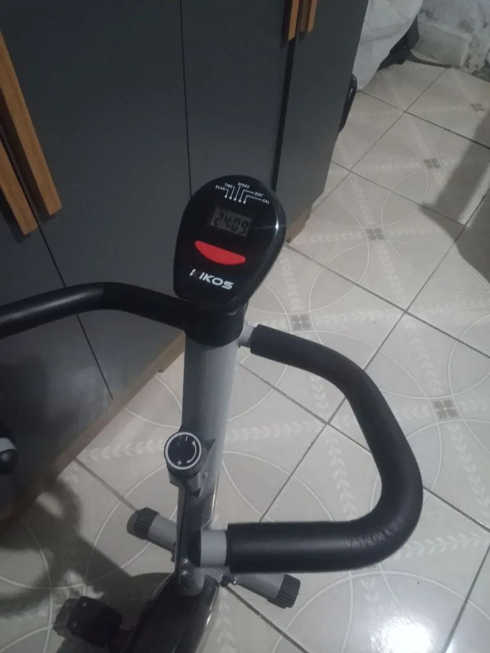 Bicicleta ergométrica funcionando certinho - Foto 4