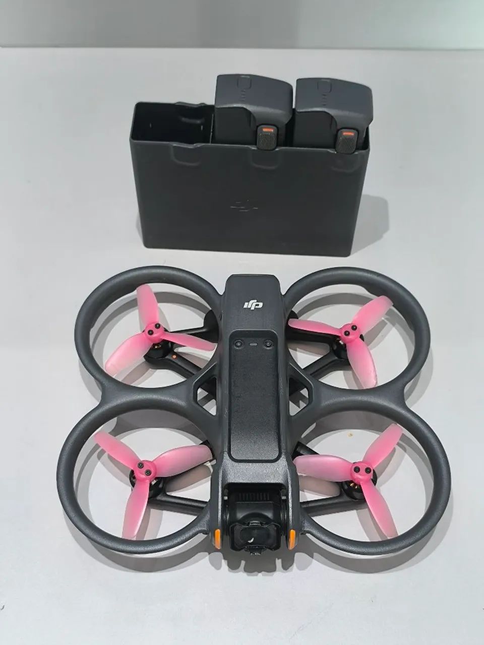 Dji Avata 2 com hub e 3 baterias. Sem óculos  - Foto 3