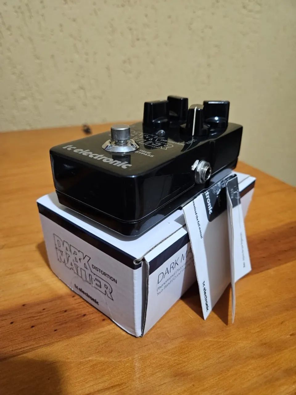 TC Electronic Dark Matter Distortion