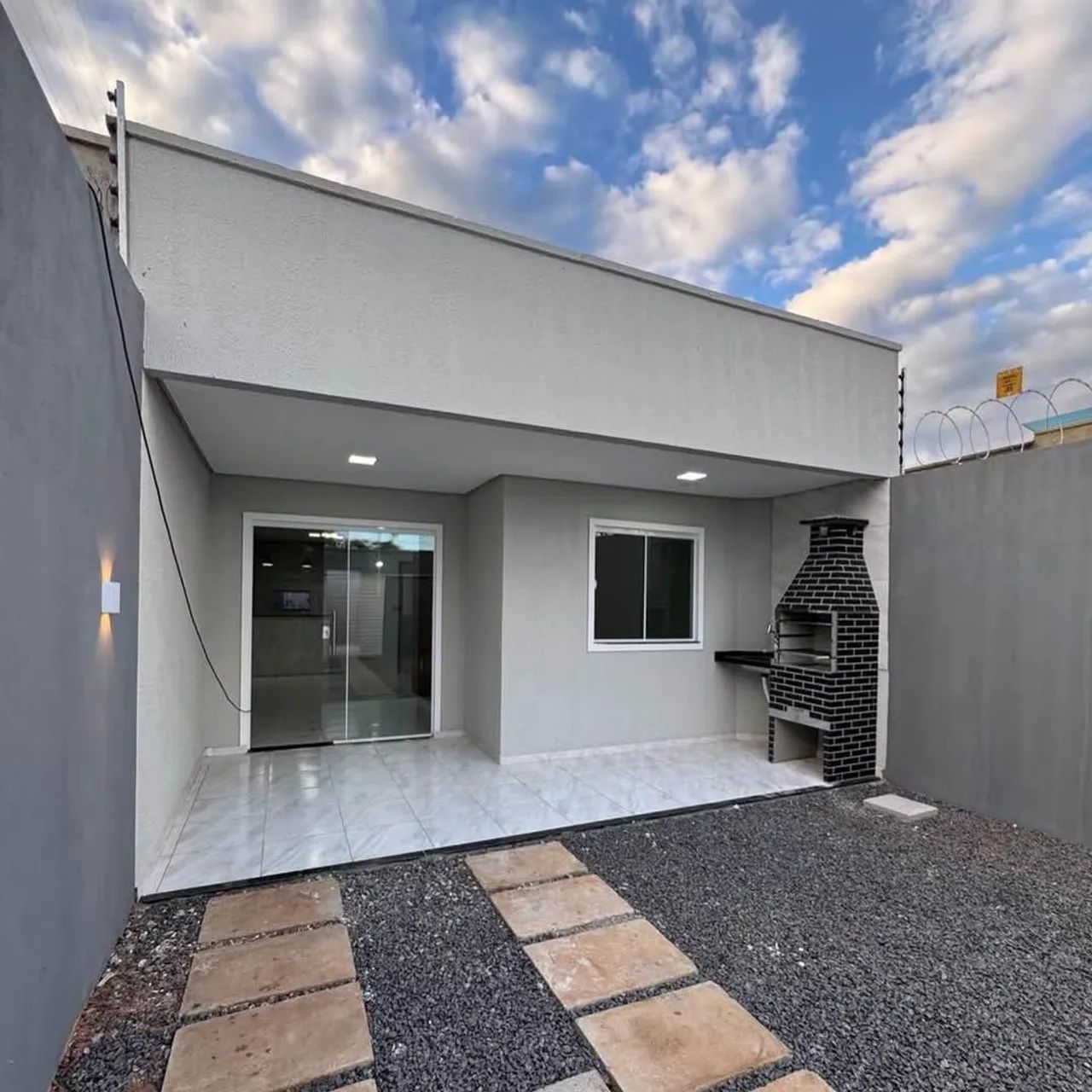 Vende-se casa: 2 quartos e 1 banheiro. Parcelamento + entrada - Foto 3