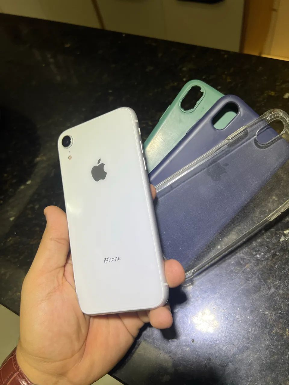 iPhone XR 128 GB  - Foto 2