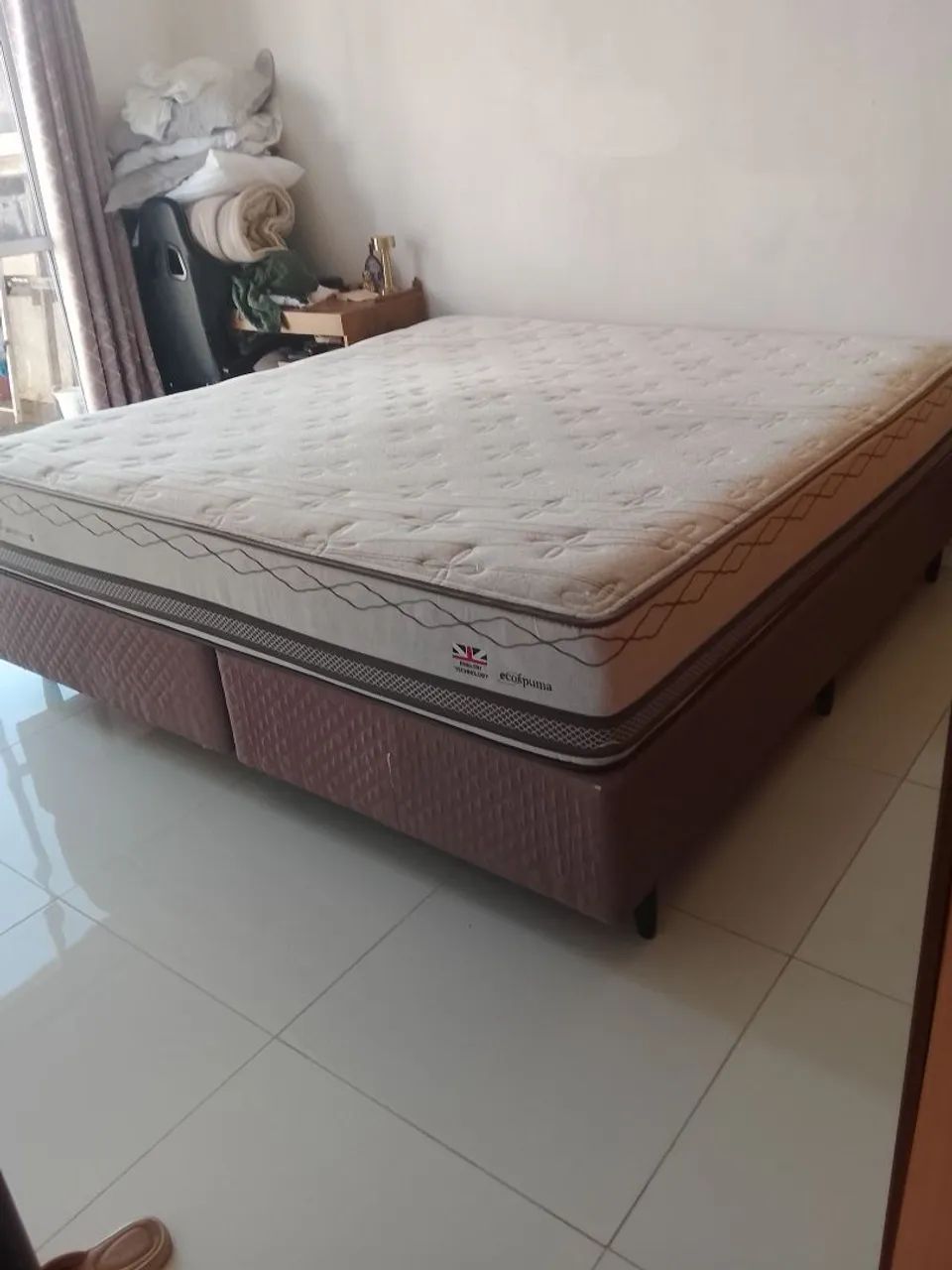 Vende-se cama box king