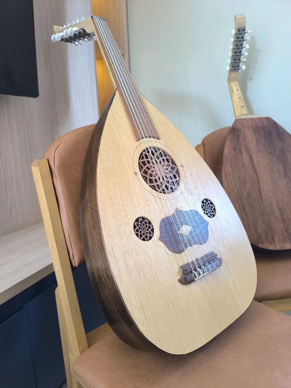Oud Arabe modelo flat 