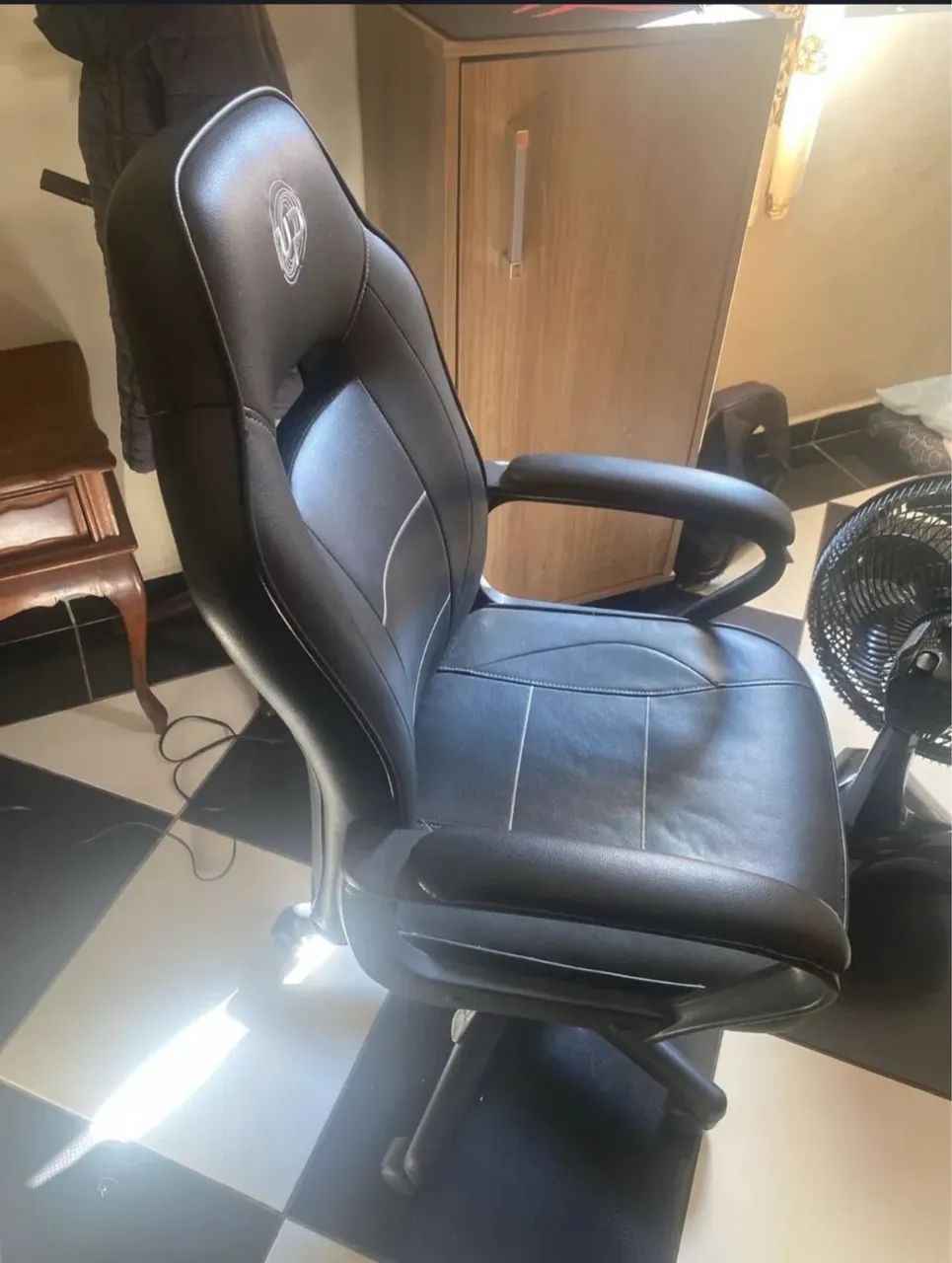 Cadeira Gamer Novinha - Foto 2