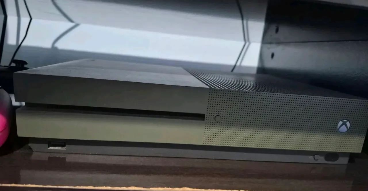 Xbox One S
