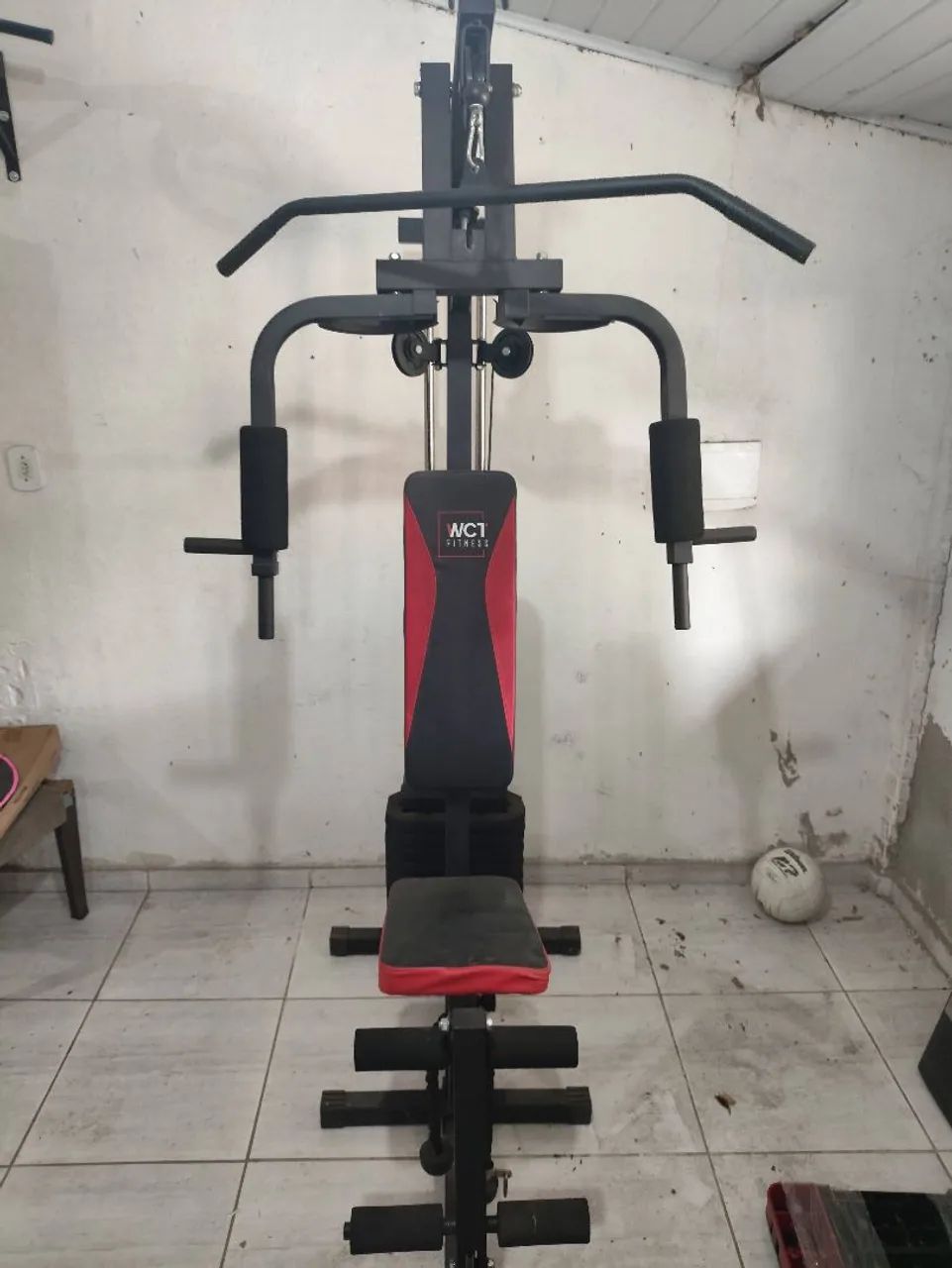 Aparelho de musculação 