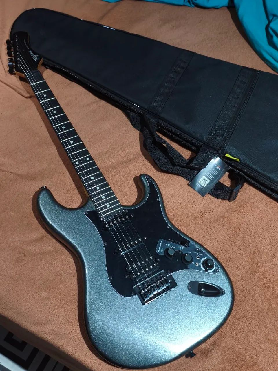 Guitarra sixmart tagima