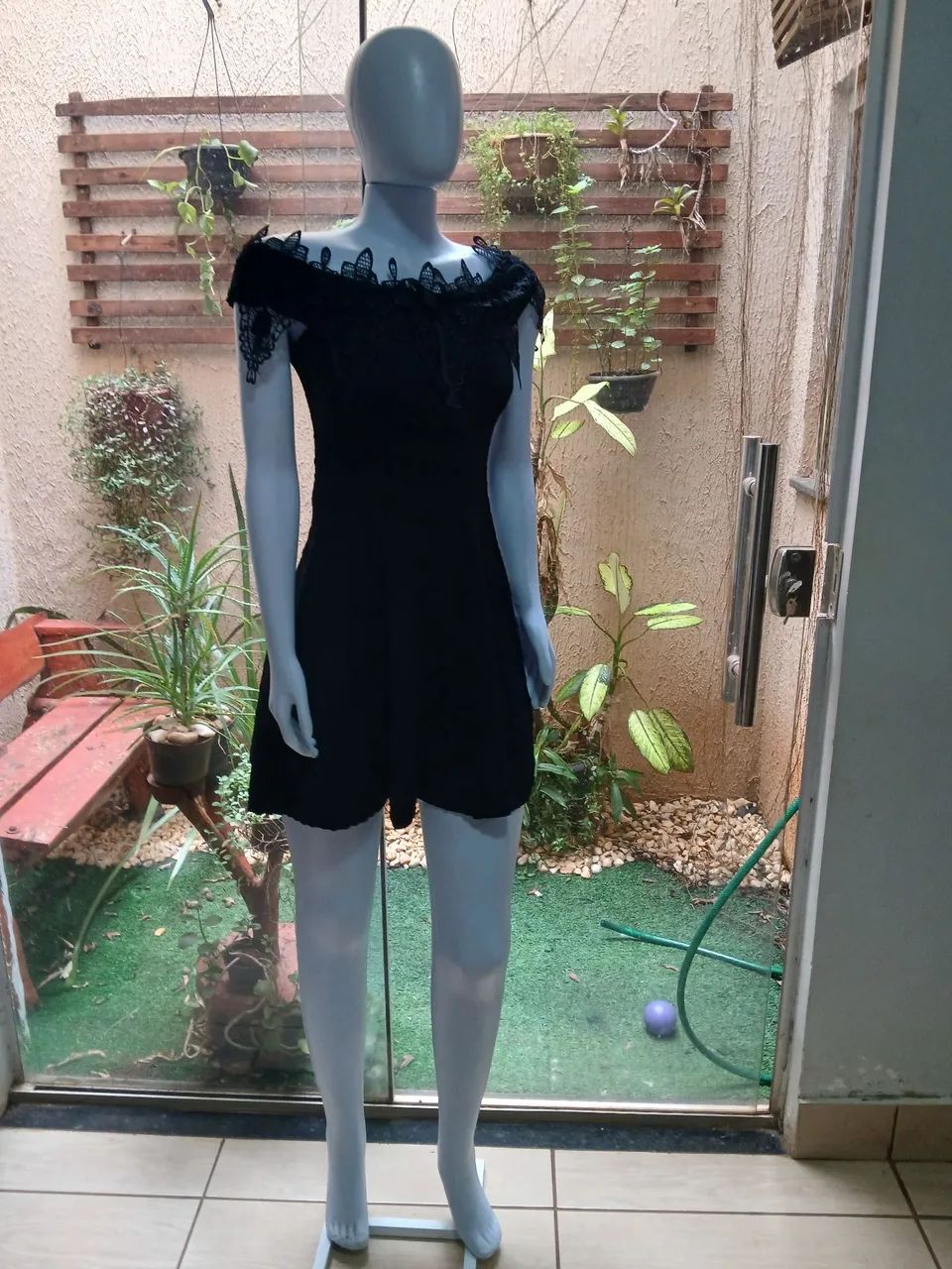 Vendo lote de roupas novas e seminovas e usadas  400,00  - Foto 5
