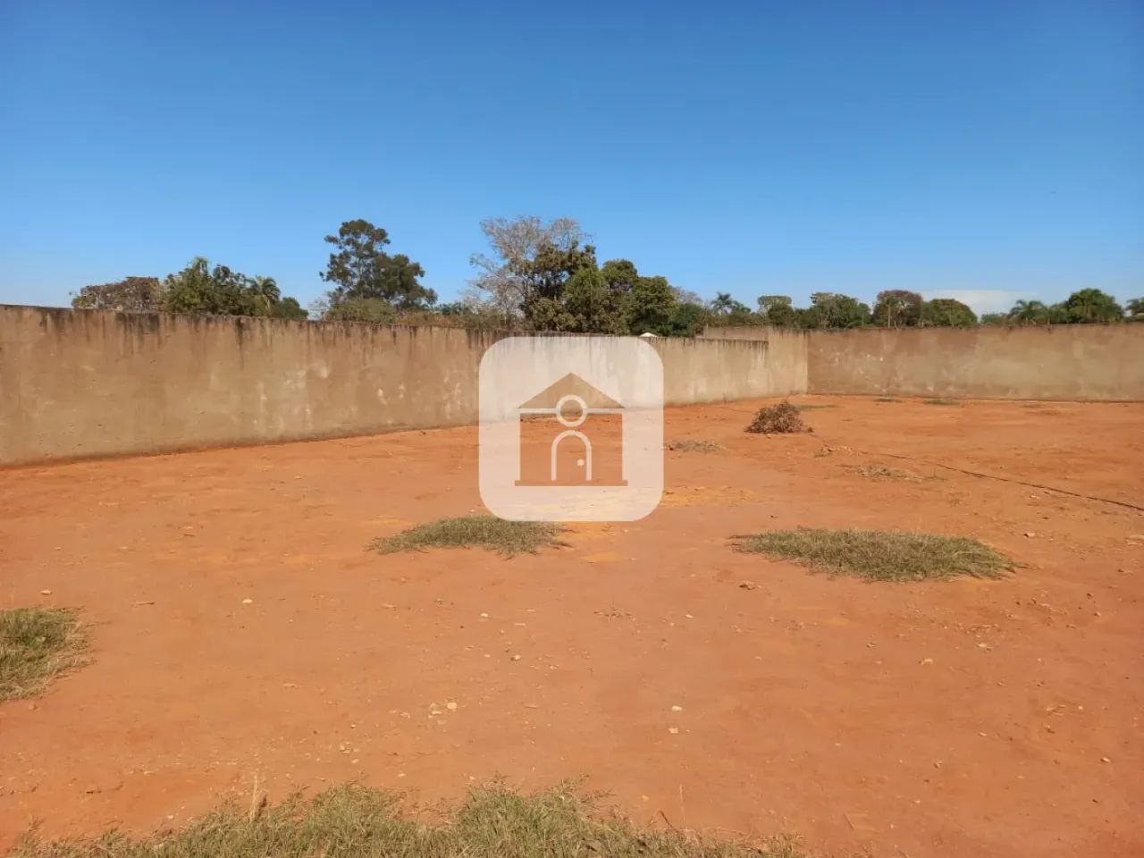 Terreno à venda no bairro Chácaras Panorama