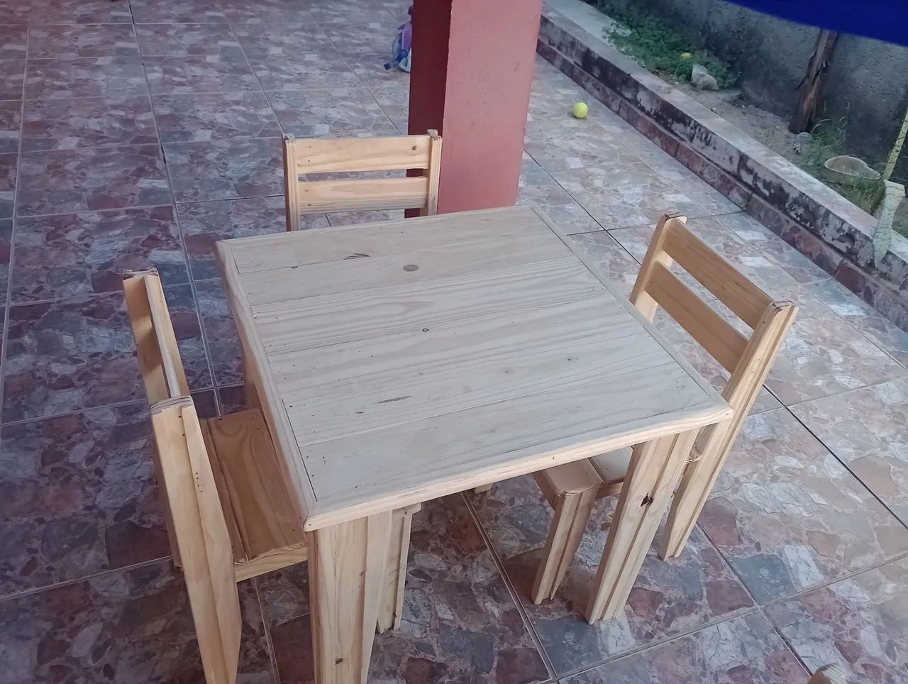 Mesa infantil de madeira  - Foto 4