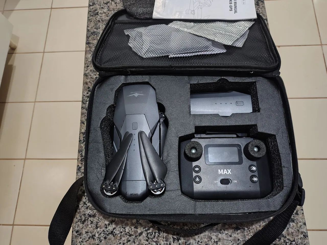 Drone kf101 max (com duas baterias)