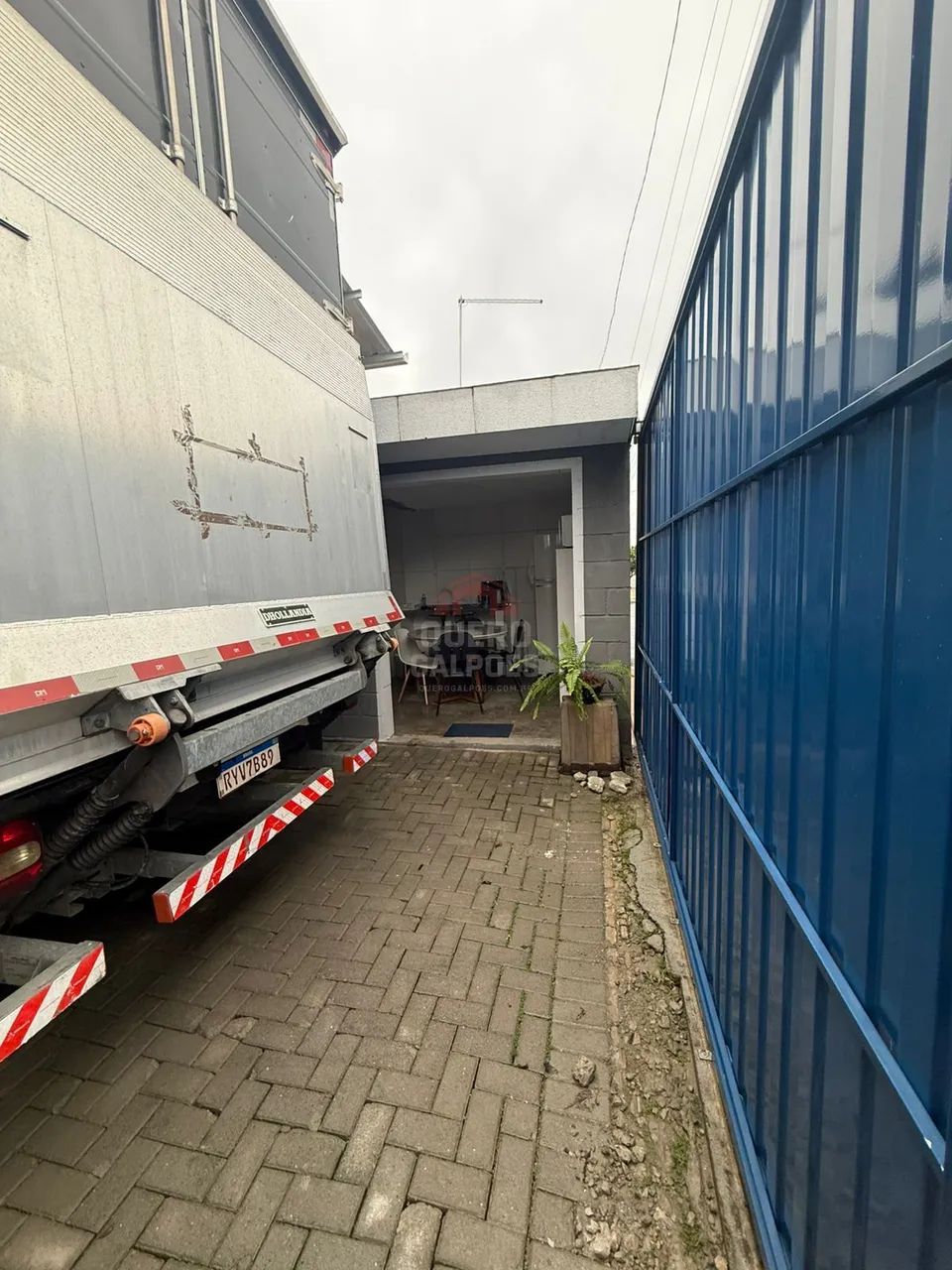 Galpão com 310m² no centro de barra velha - Foto 5