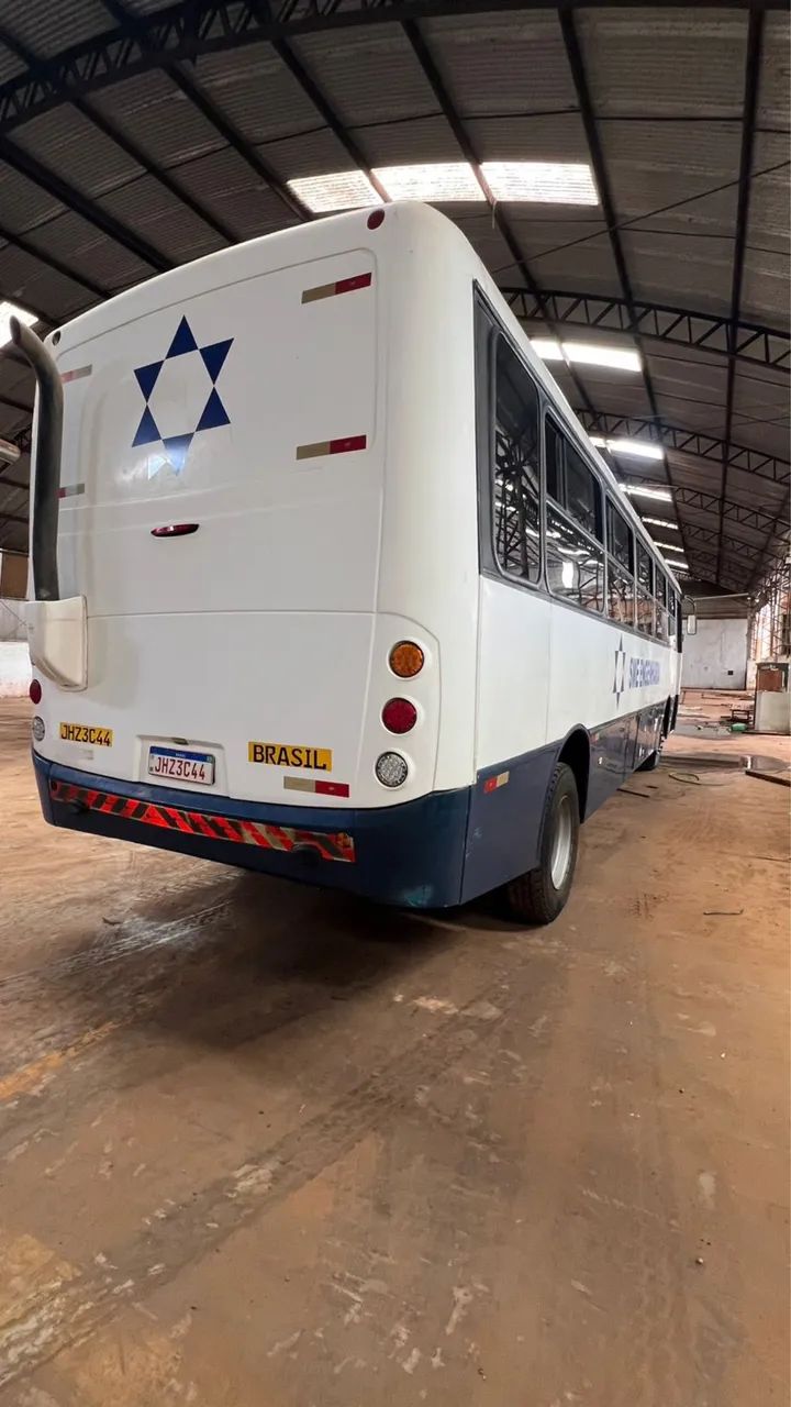 Vendo esse ônibus Mercedes  - Foto 2