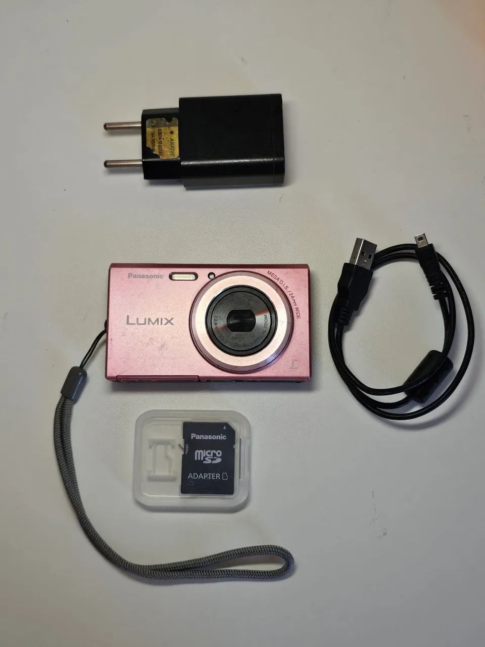 Câmera Digital Panasonic Lumix DMC-FH10 rosa - Câmeras e