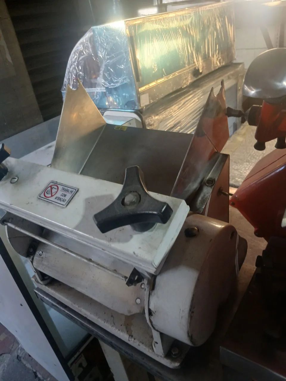 Cortador de frios. Moedor de carne e cilindro - Foto 4