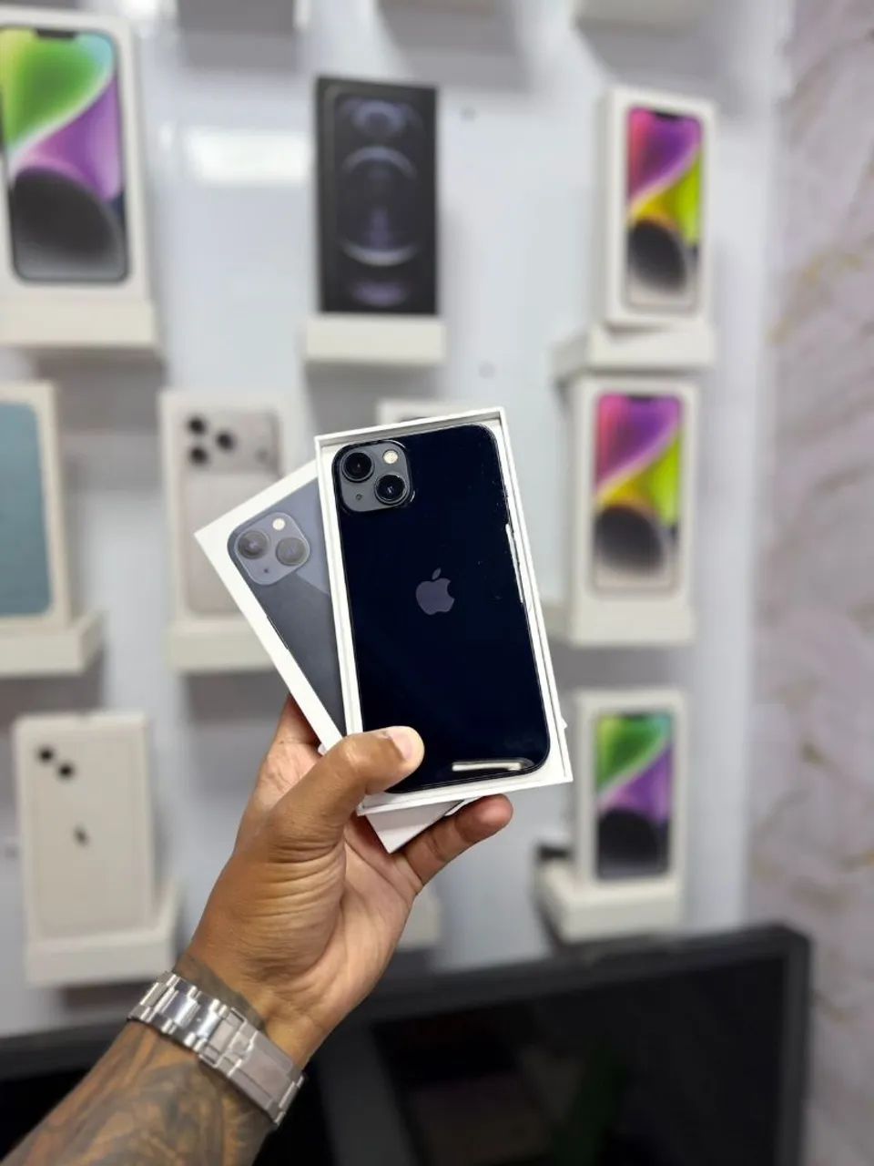IPHONE 13 128GB<br>R$ 1.899,00 <br>bateria nova