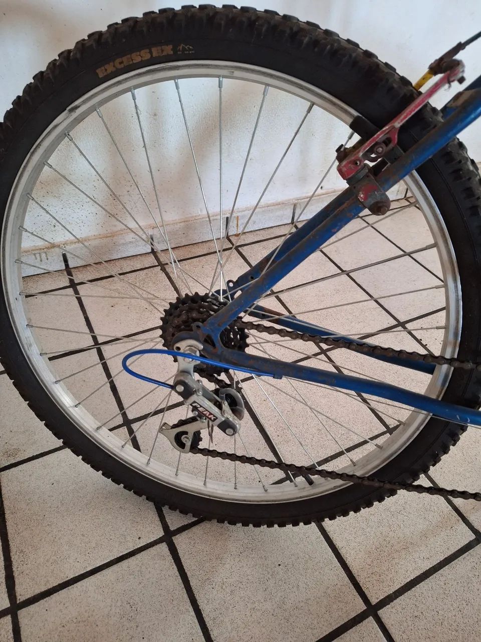 Bicicleta aro 26 VENDO E TROCO - Foto 2