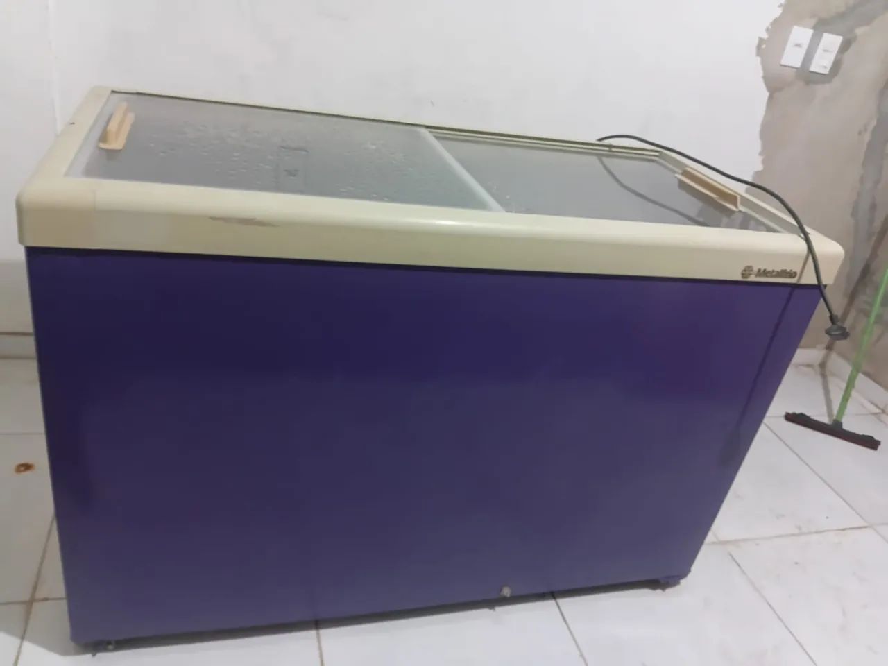 Vendo freezer seminovo  - Foto 5