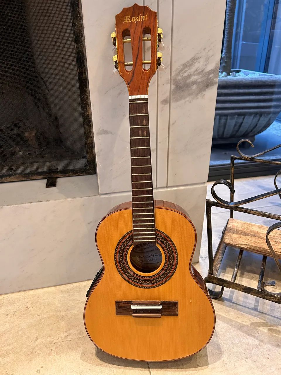 Cavaquinho Rozini Clássico - Instrumentos musicais - Mossunguê