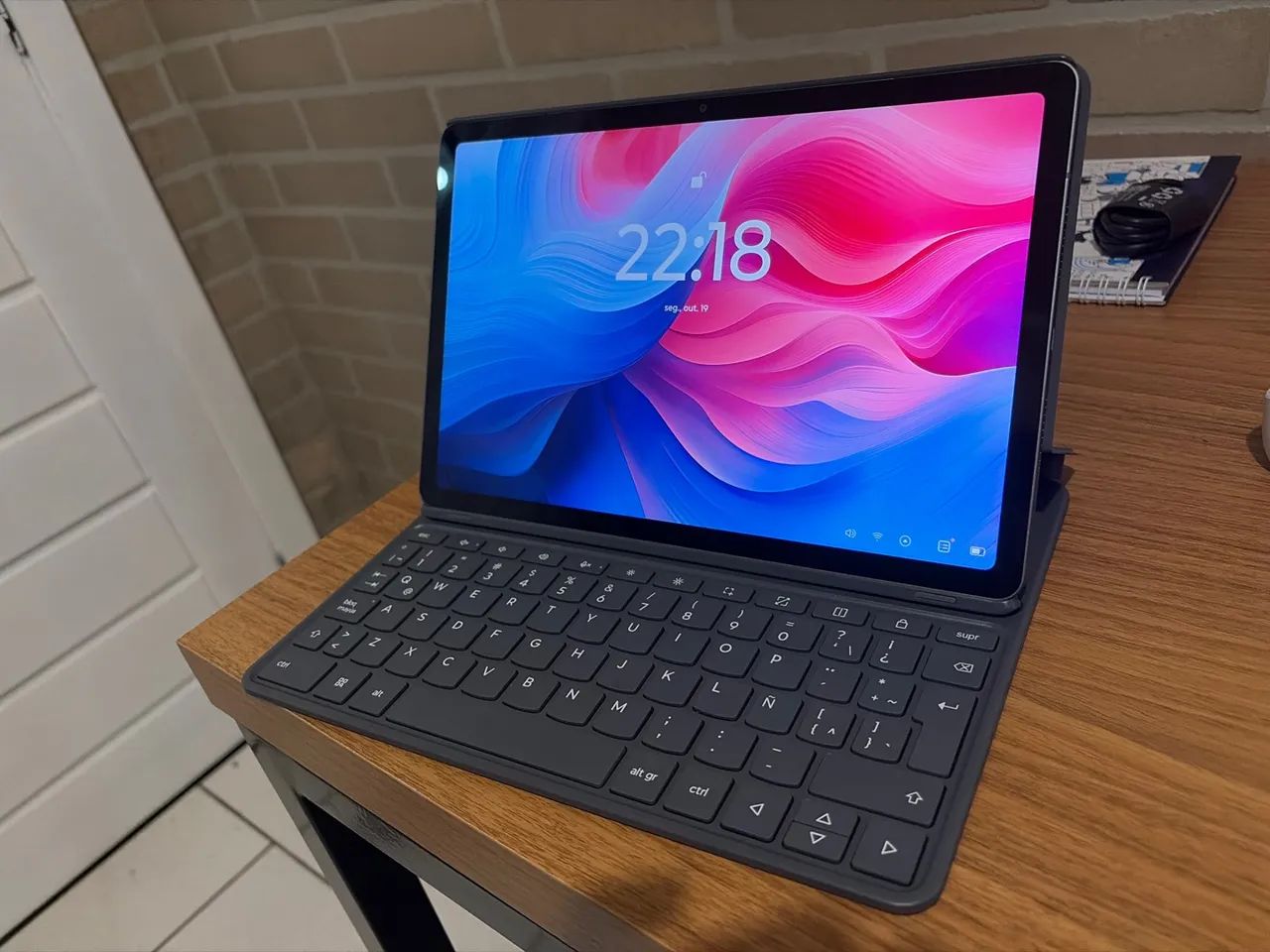 Tablet Lenovo Idea Tab com Capa e teclado  - Foto 2