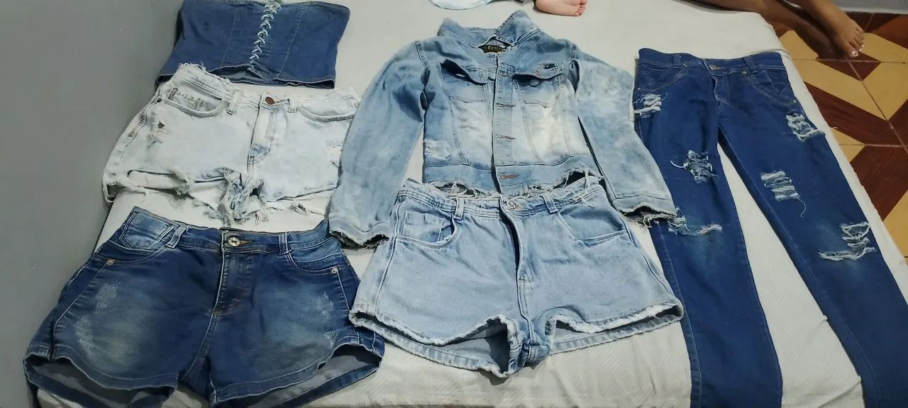 Vendo lote de roupas semi novas  - Foto 4