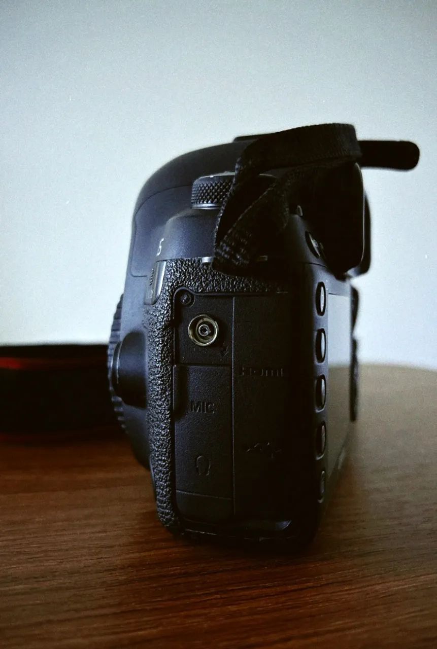 Camera Canon 5D Mark IV - Foto 5