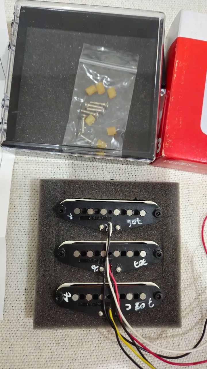 Captadores Fender Deluxe Drive - Equipamentos e Acessórios de Som