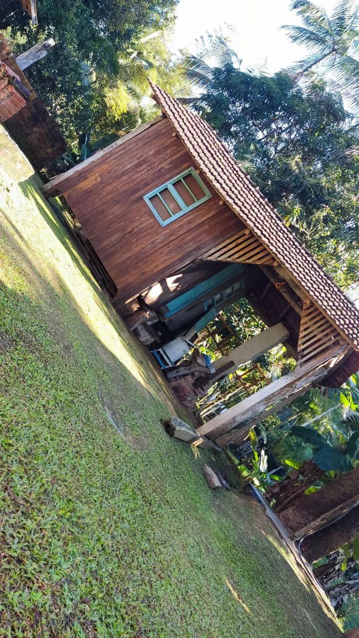 Vende-se de casa com terreno grande  - Foto 2