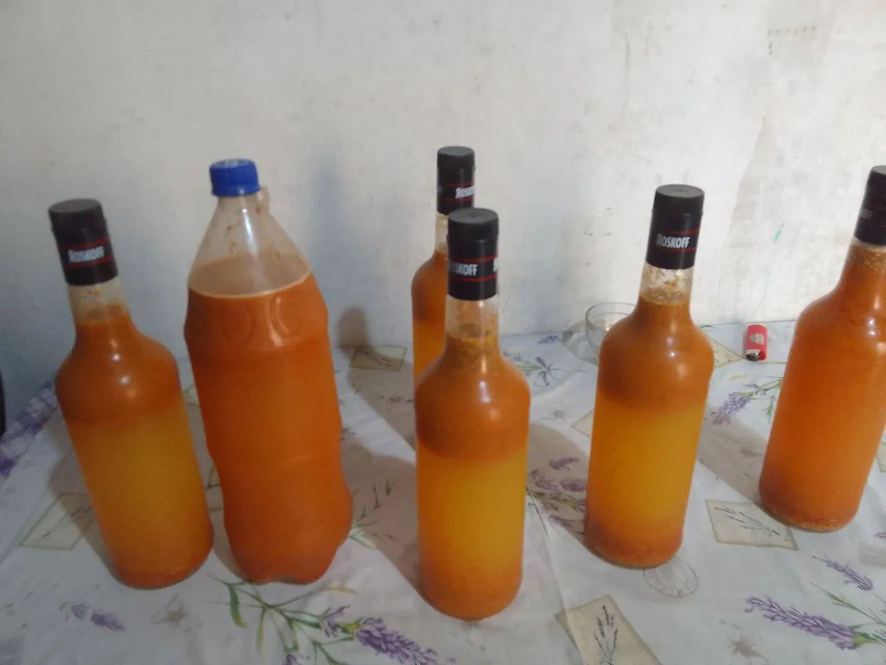 Molho de pimenta carolina riper.    Valor $25 o litro 