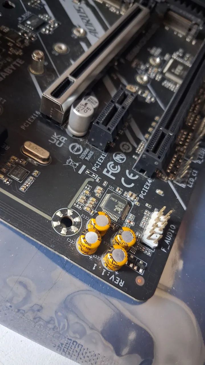 Placas-mãe Gigabyte B550m Aorus Elite - Foto 3