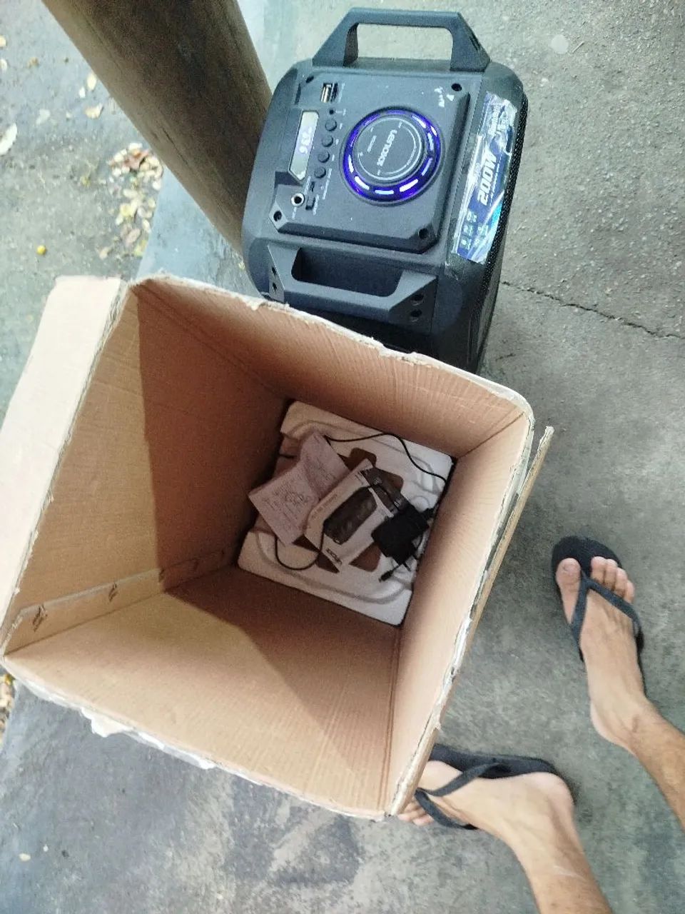 Caixa de som com um simples defeito - Foto 3