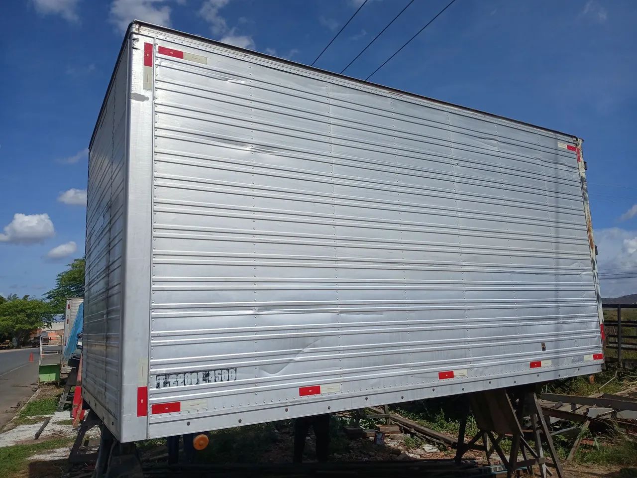 Vendo esse baú 3x4 - Foto 5