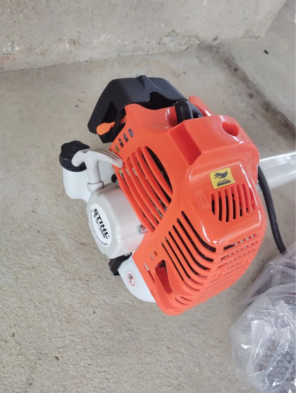 Roçadeira STIHL nova