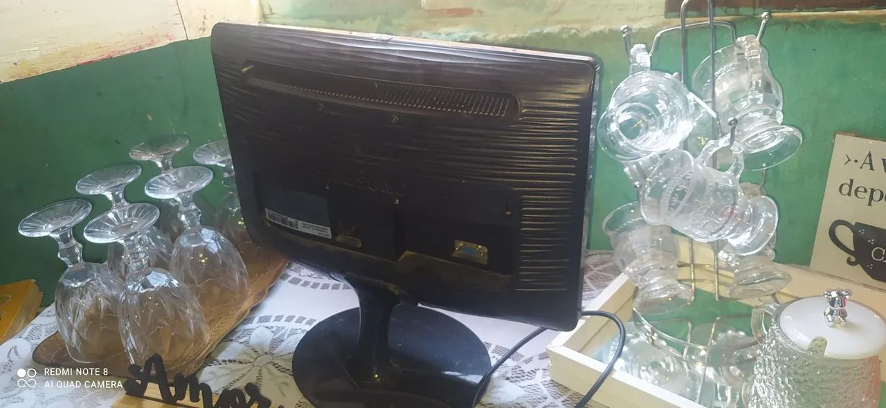 MONITOR SAMSUNG COM SUPORTE E CABOS EM BOAS CONDIÇÕES  - Foto 3