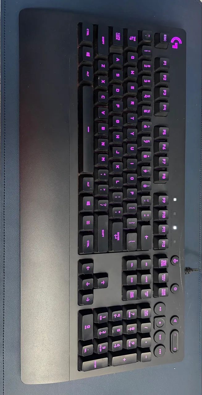 Teclado Logitech G213 Prodigy