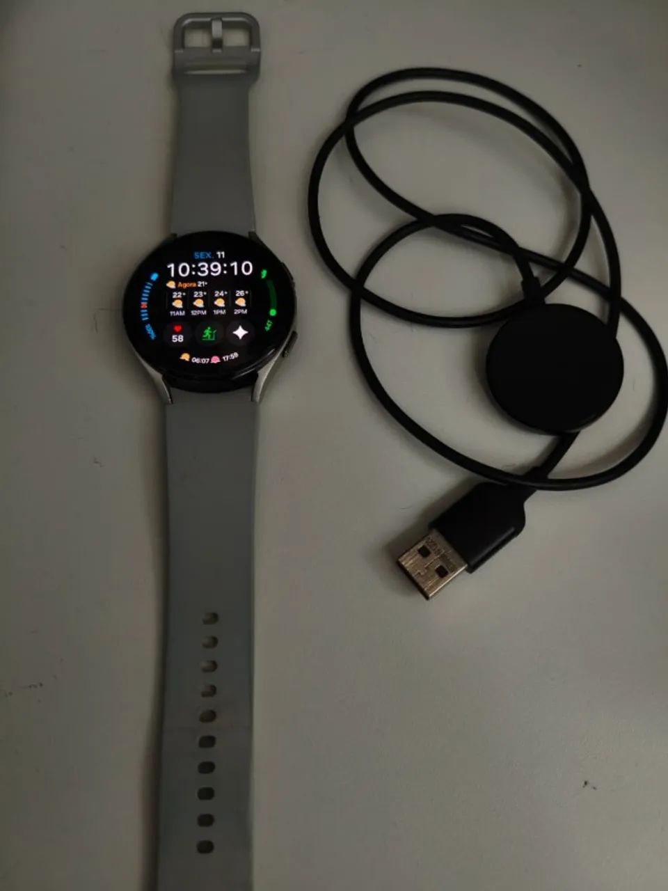Samsung Galaxy Watch 4 44mm ? Excelente estado e funcionando perfeitamente