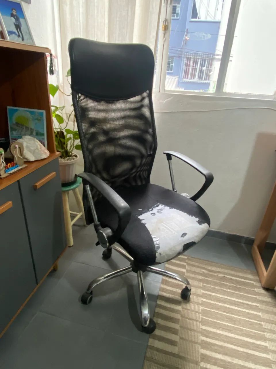 Cadeira escritório usada com avaria - Foto 2