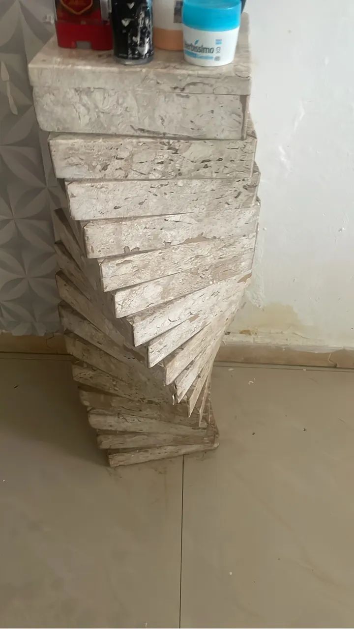 Linda mesa de vidro e pés de mármore  - Foto 4