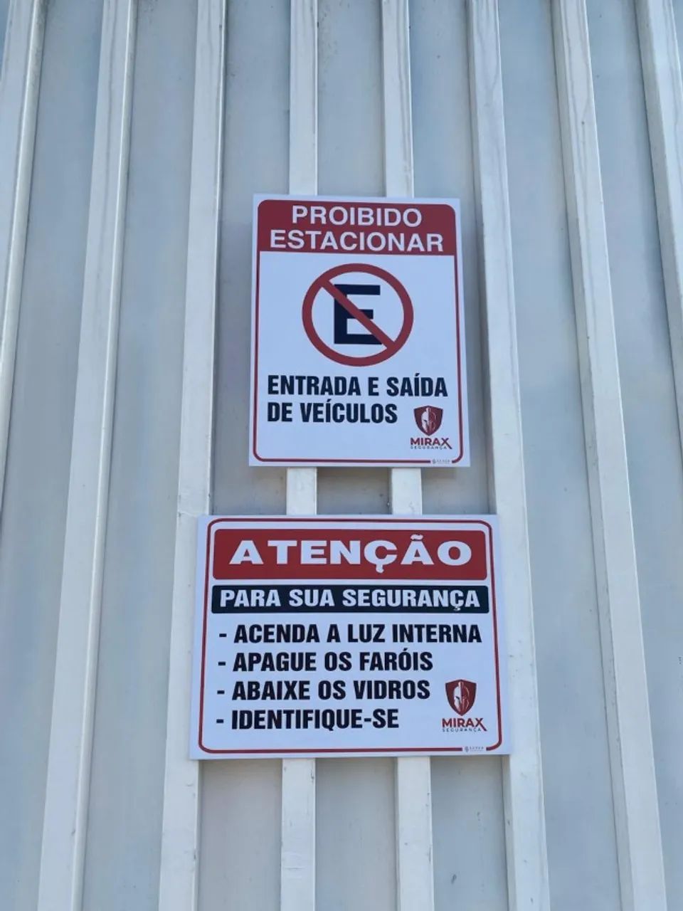 Placas sinalização 