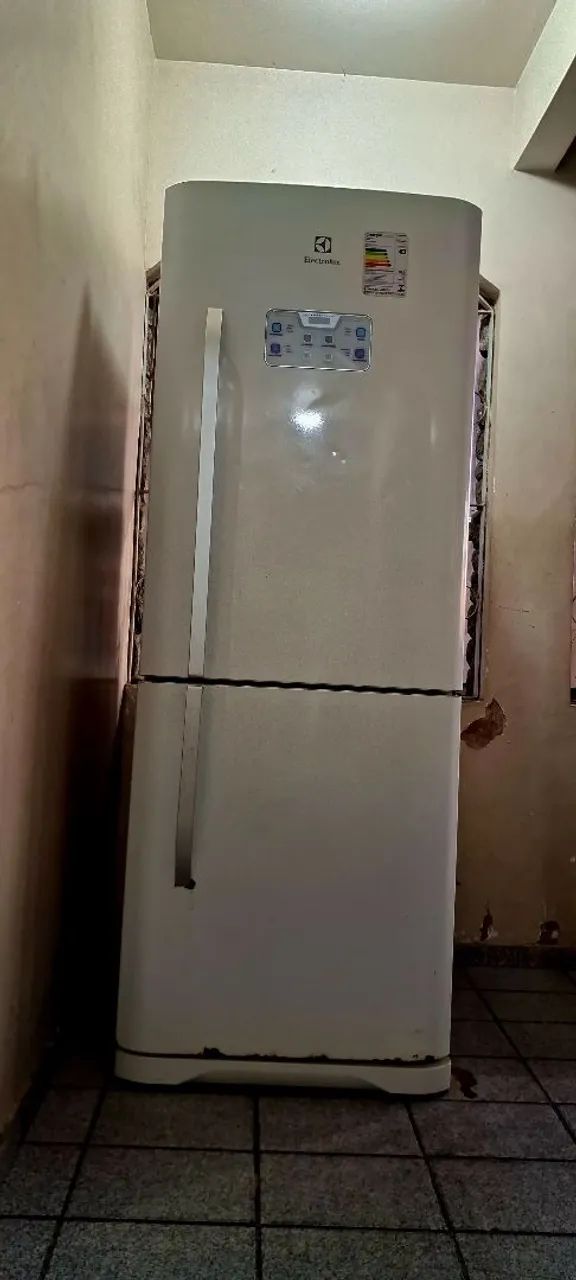 Geladeira Eletrolux DB52