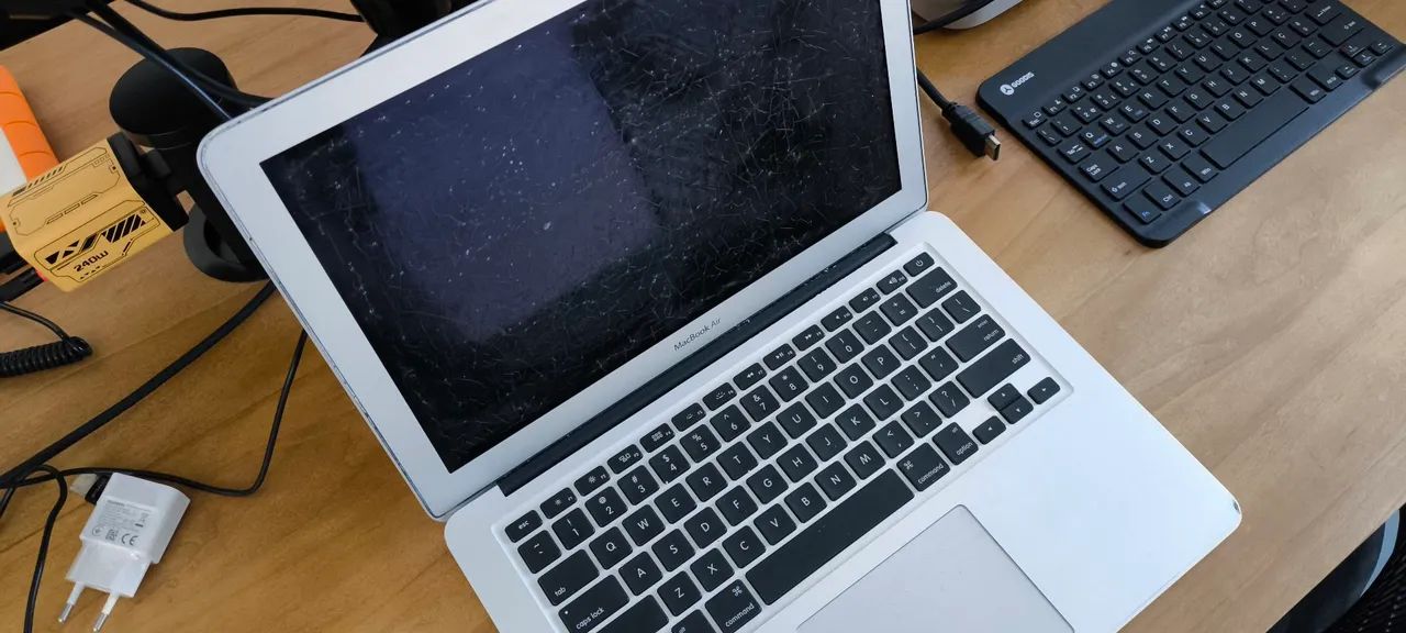 Macbook