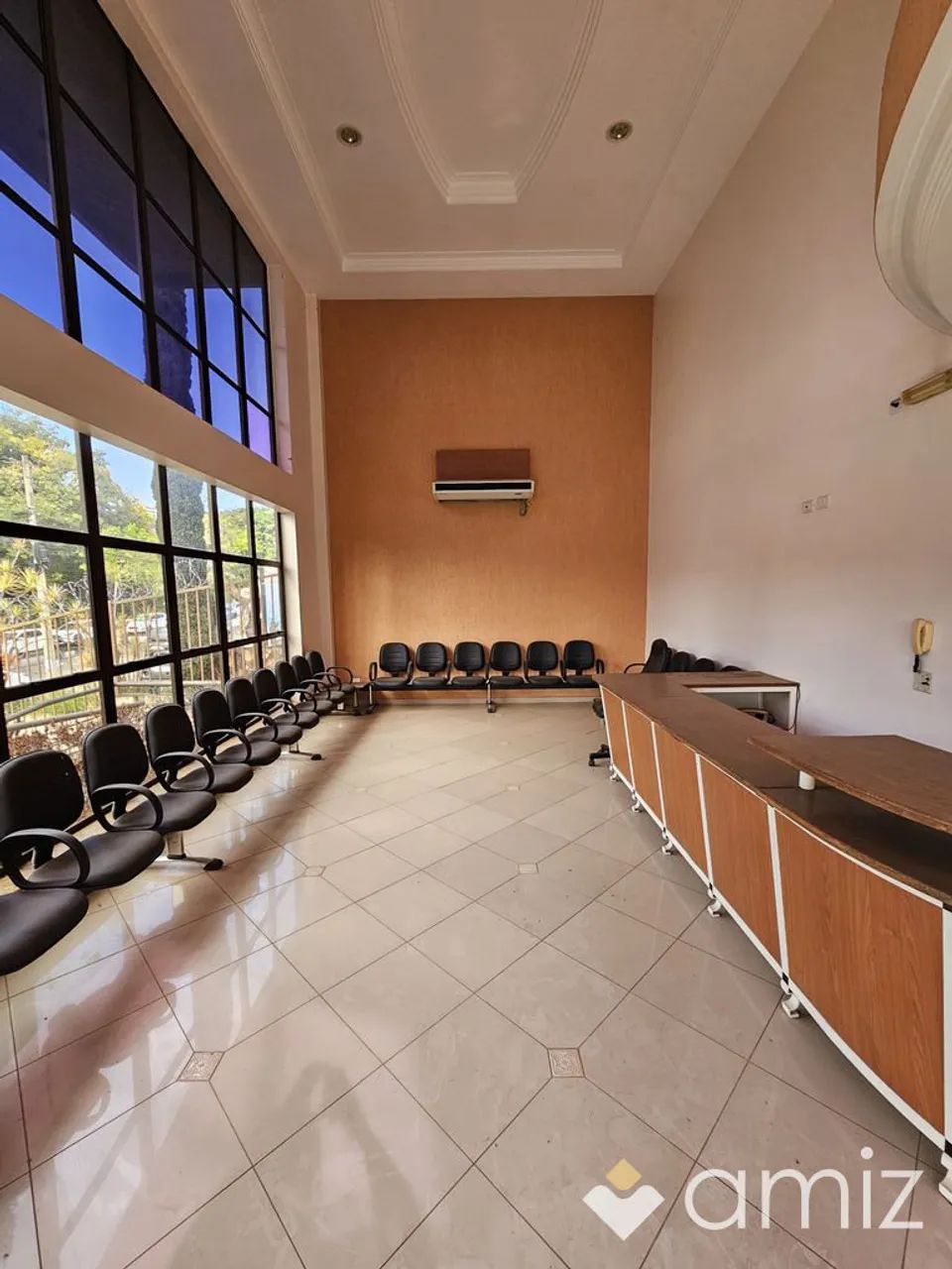 prédio comercial, 565 metros, em frente do parque areião. - Foto 4