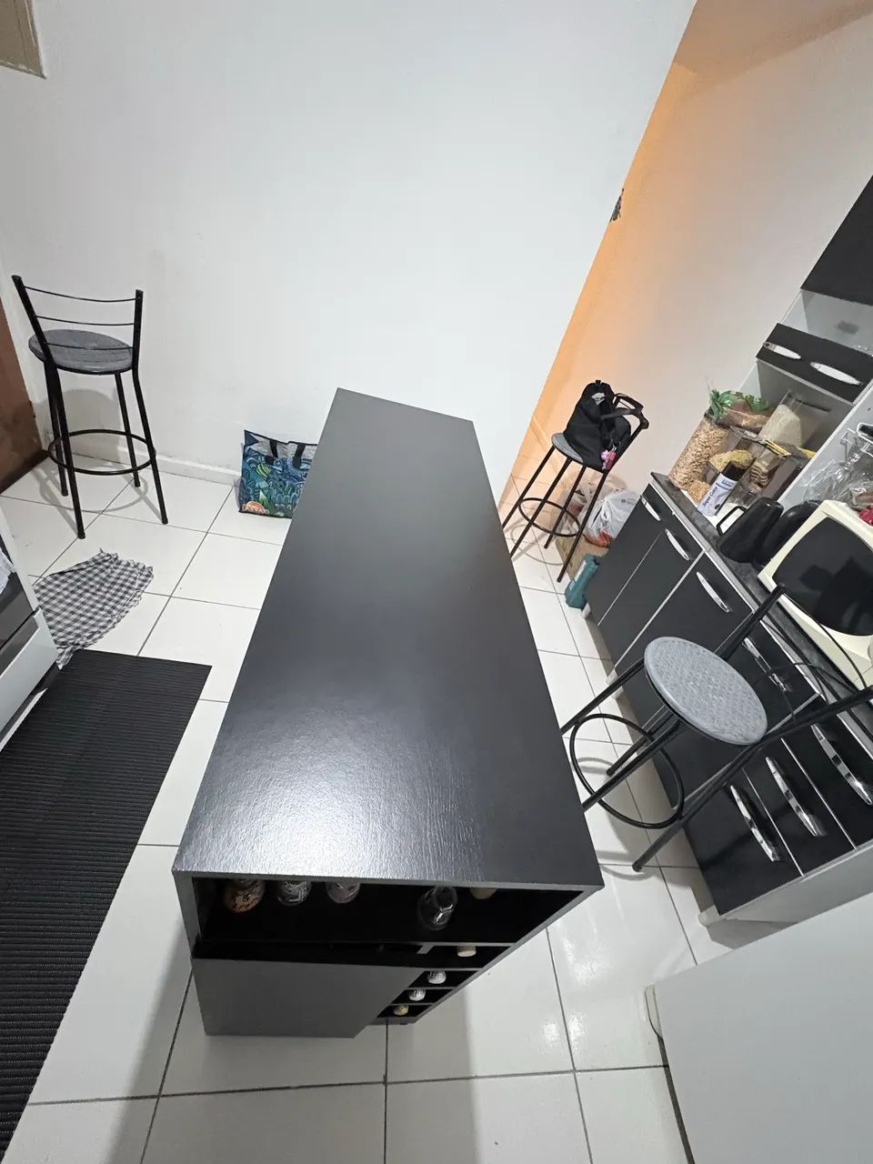 Bancada Balcão/Mesa de Cozinha com Adega e 1 Porta - Foto 4